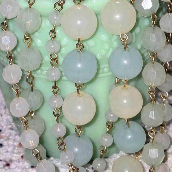 Beaded Necklace  - Picture 4 of 9